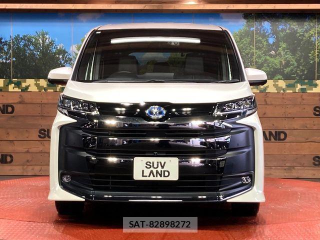Toyota NOAH HYBRID 2023-03 6677230-14
