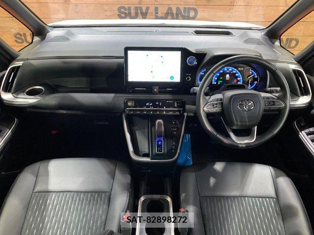 Toyota NOAH HYBRID 2023-03 6677230-1