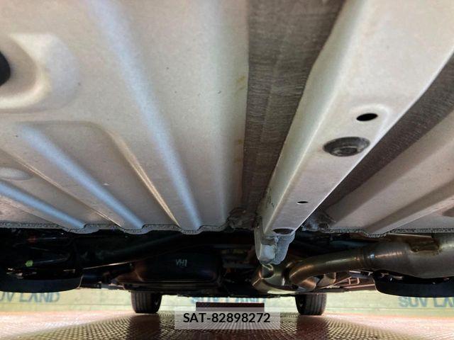 Toyota NOAH HYBRID 2023-03 6677230-19
