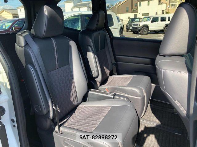 Toyota NOAH HYBRID 2023-03 6677230-8