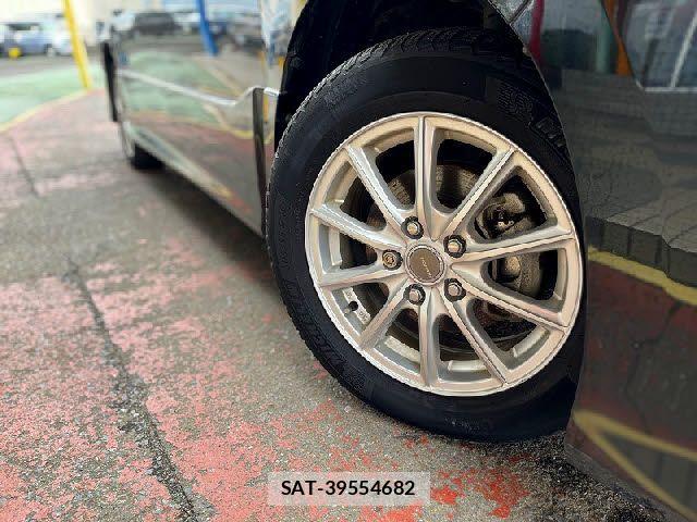 Toyota NOAH HYBRID 2017-09 6677238-23
