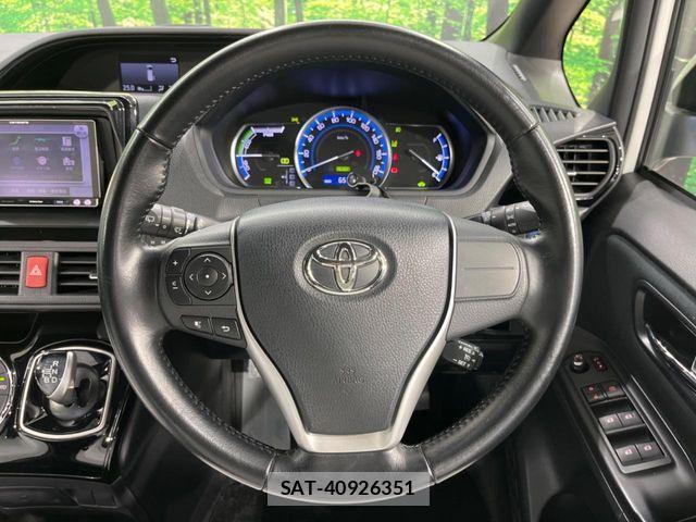 Toyota NOAH HYBRID 2017-06 6677241-11