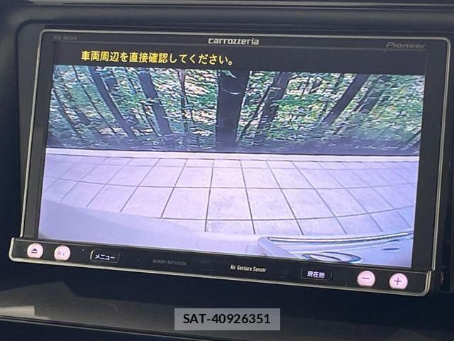 Toyota NOAH HYBRID 2017-06 6677241-3