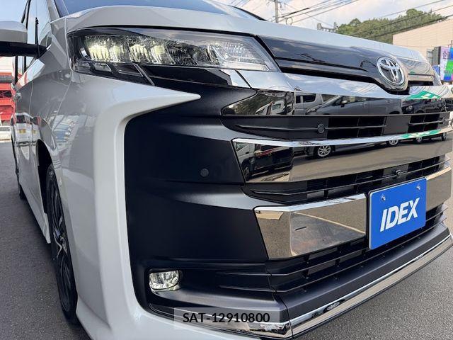 Toyota NOAH HYBRID 2026-03 6677227-28