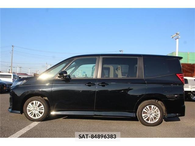 Toyota NOAH HYBRID 2023-11 6683938-10
