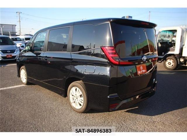 Toyota NOAH HYBRID 2023-11 6683938-11