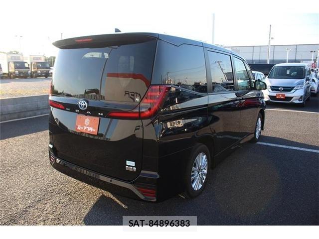 Toyota NOAH HYBRID 2023-11 6683938-12
