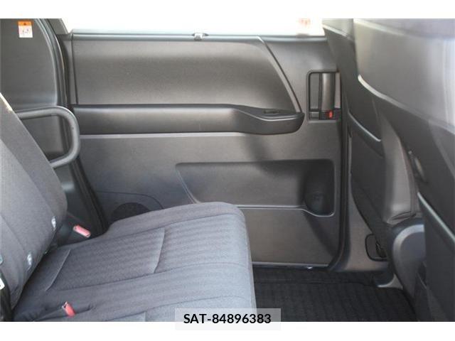 Toyota NOAH HYBRID 2023-11 6683938-21