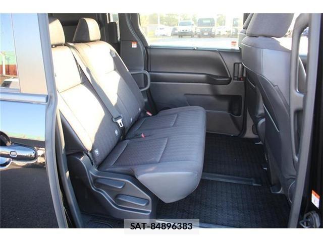 Toyota NOAH HYBRID 2023-11 6683938-22