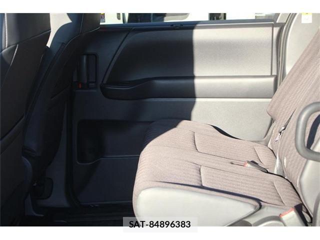 Toyota NOAH HYBRID 2023-11 6683938-25