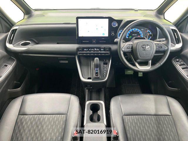 Toyota NOAH HYBRID 2023-09 6683936-1