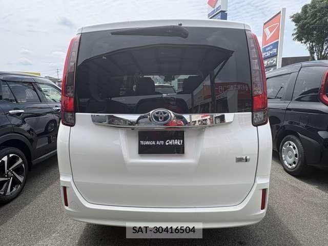 Toyota NOAH HYBRID 2016-07 6691145-27