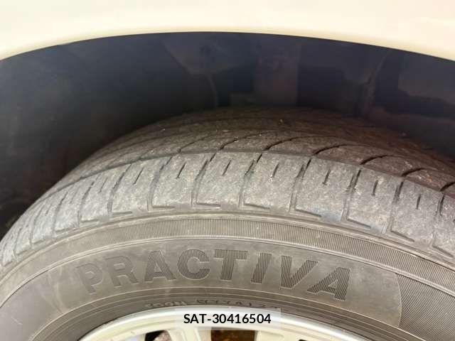 Toyota NOAH HYBRID 2016-07 6691145-3