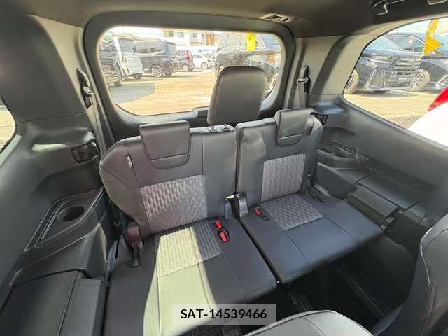 Toyota NOAH HYBRID 2026-04 6716905-28
