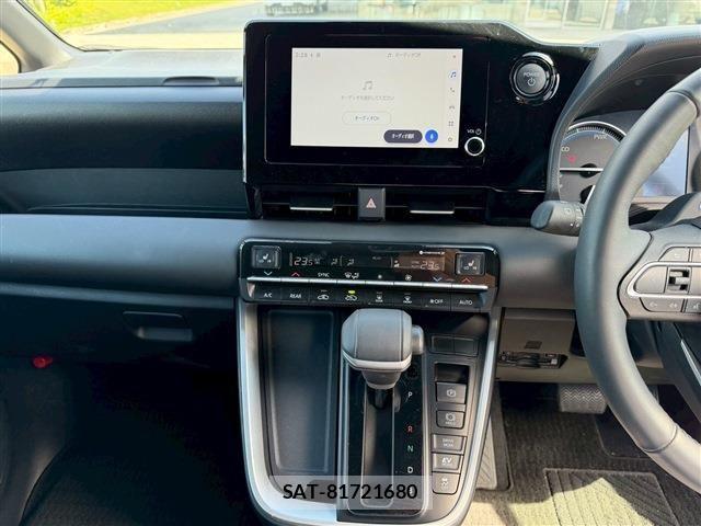 Toyota NOAH HYBRID 2025-01 6716916-23