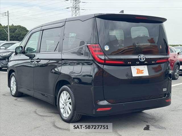 Toyota NOAH HYBRID 2023-10 6752678-12