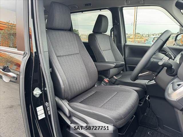Toyota NOAH HYBRID 2023-10 6752678-15