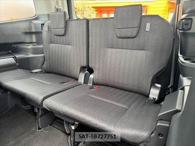 Toyota NOAH HYBRID 2023-10 6752678-18
