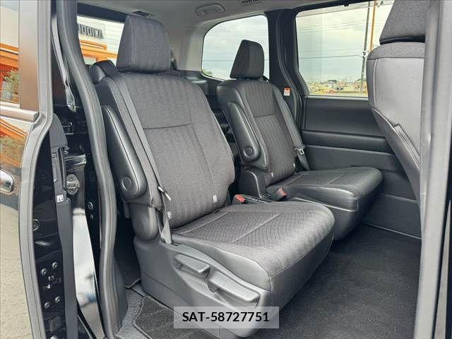 Toyota NOAH HYBRID 2023-10 6752678-21