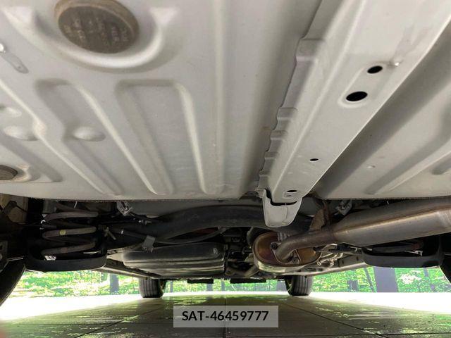 Toyota NOAH HYBRID 2014-01 6752681-19