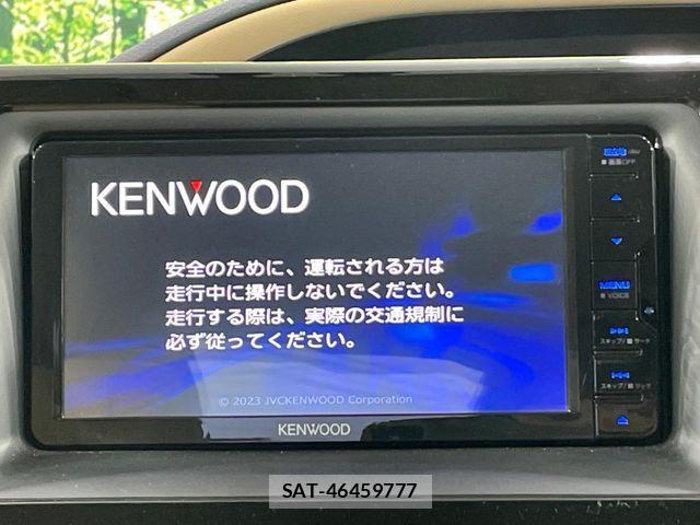 Toyota NOAH HYBRID 2014-01 6752681-3