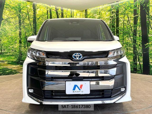 Toyota NOAH HYBRID 2025-03 6752677-14