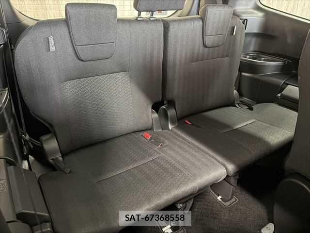 Toyota NOAH HYBRID 2022-03 6791353-9