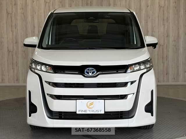 Toyota NOAH HYBRID 2022-03 6791353-14