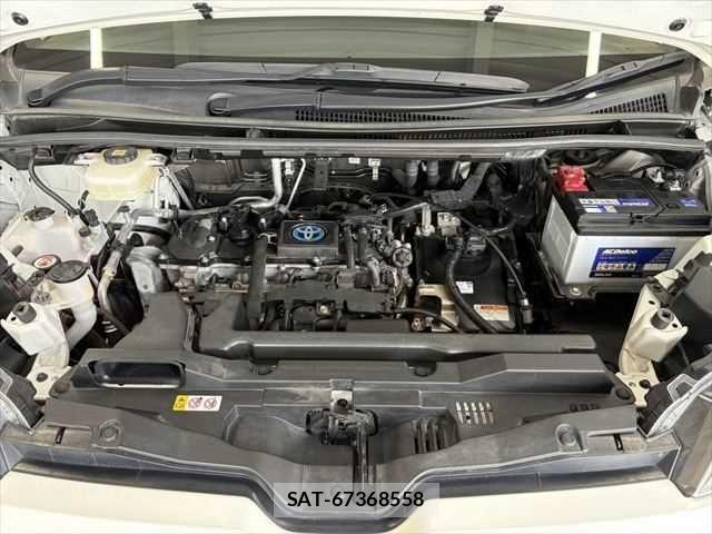 Toyota NOAH HYBRID 2022-03 6791353-29