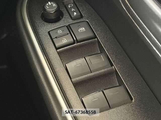 Toyota NOAH HYBRID 2022-03 6791353-6