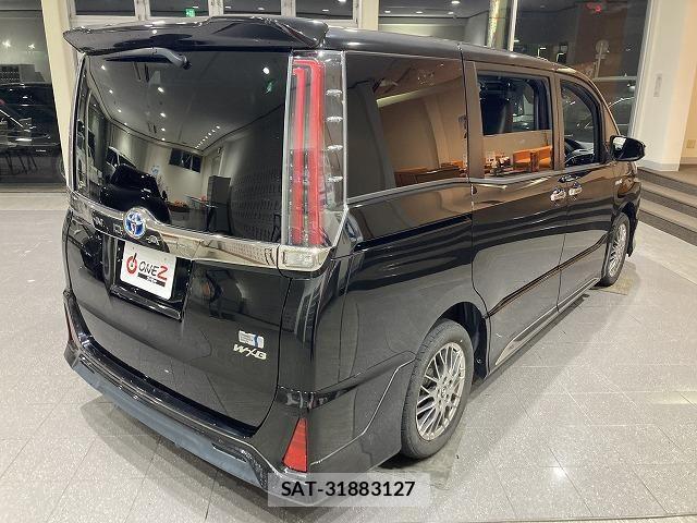 Toyota NOAH HYBRID 2017-12 6791354-13