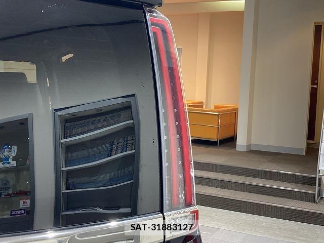 Toyota NOAH HYBRID 2017-12 6791354-16