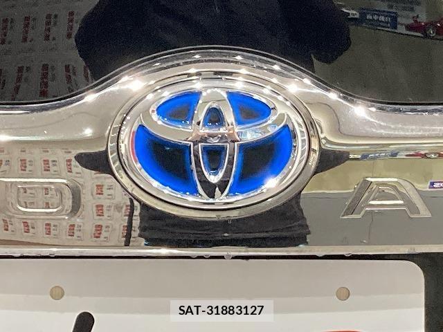 Toyota NOAH HYBRID 2017-12 6791354-17