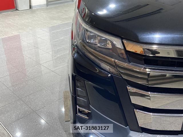 Toyota NOAH HYBRID 2017-12 6791354-29