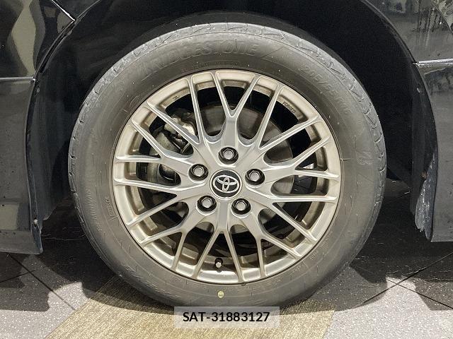 Toyota NOAH HYBRID 2017-12 6791354-8
