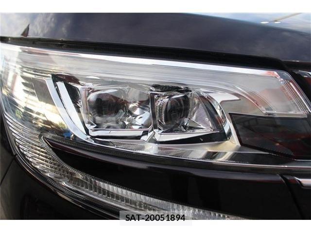 Toyota NOAH HYBRID 2020-10 6791361-18