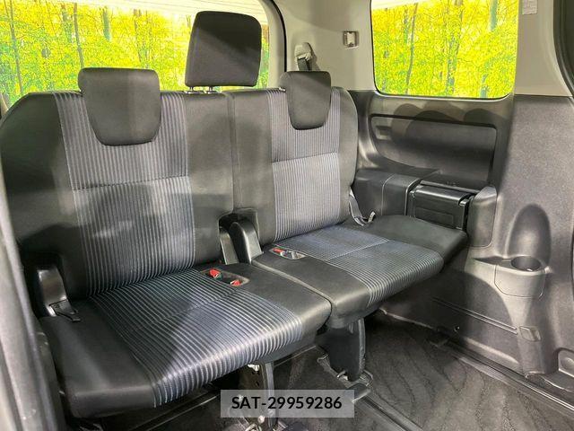 Toyota NOAH HYBRID 2016-02 6791366-9