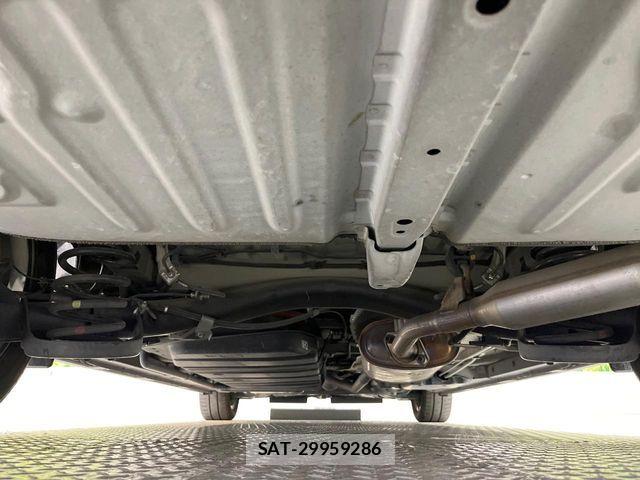 Toyota NOAH HYBRID 2016-02 6791366-19