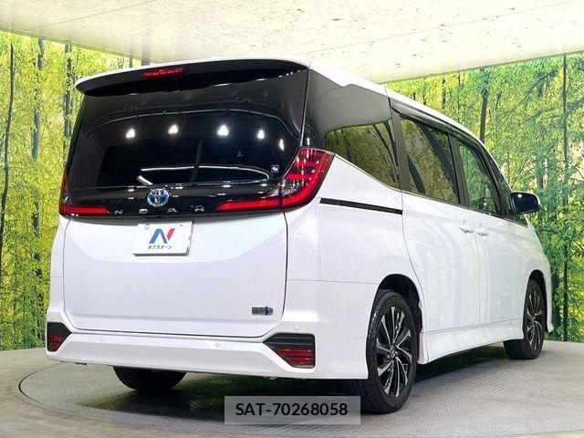 Toyota NOAH HYBRID 2023-05 6791341-17