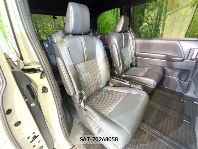 Toyota NOAH HYBRID 2023-05 6791341-8
