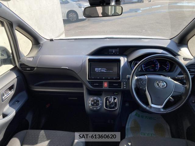 Toyota NOAH HYBRID 2016-12 6791359-1