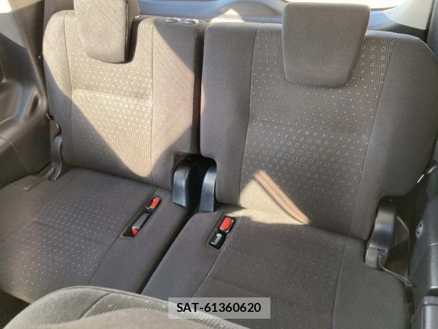 Toyota NOAH HYBRID 2016-12 6791359-26