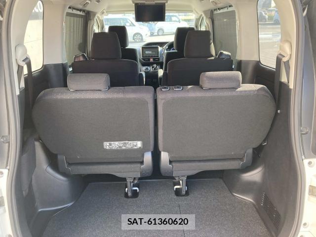 Toyota NOAH HYBRID 2016-12 6791359-27