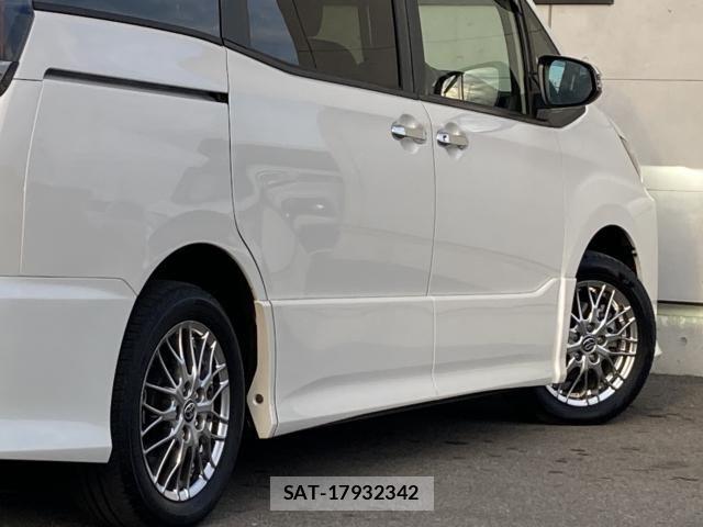 Toyota NOAH HYBRID 2021-12 6791352-16