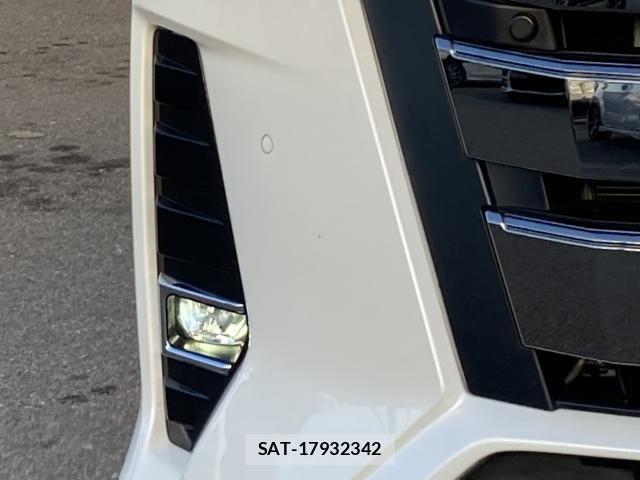 Toyota NOAH HYBRID 2021-12 6791352-7