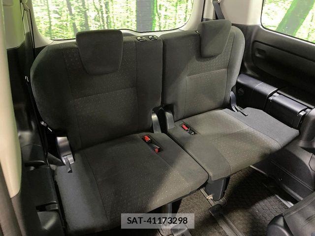 Toyota NOAH HYBRID 2016-11 6791365-10