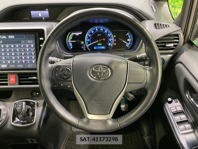 Toyota NOAH HYBRID 2016-11 6791365-12