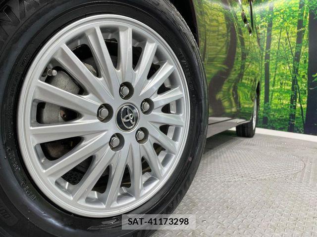 Toyota NOAH HYBRID 2016-11 6791365-14