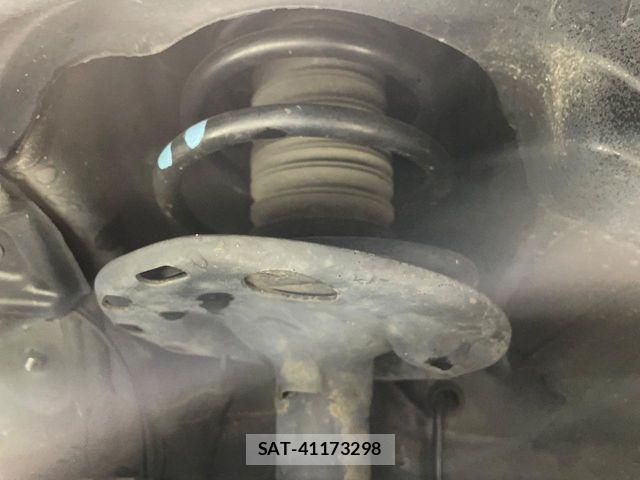 Toyota NOAH HYBRID 2016-11 6791365-19