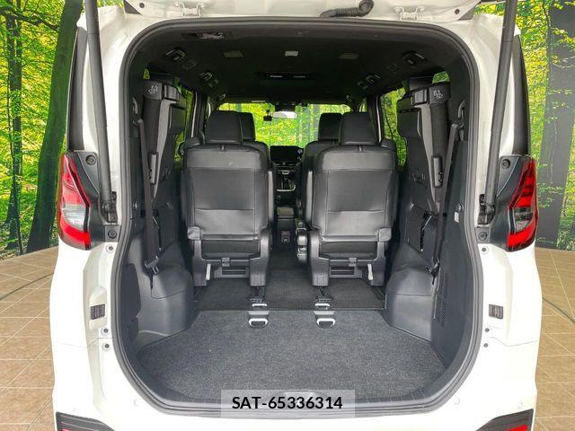 Toyota NOAH HYBRID 2022-04 6791337-10